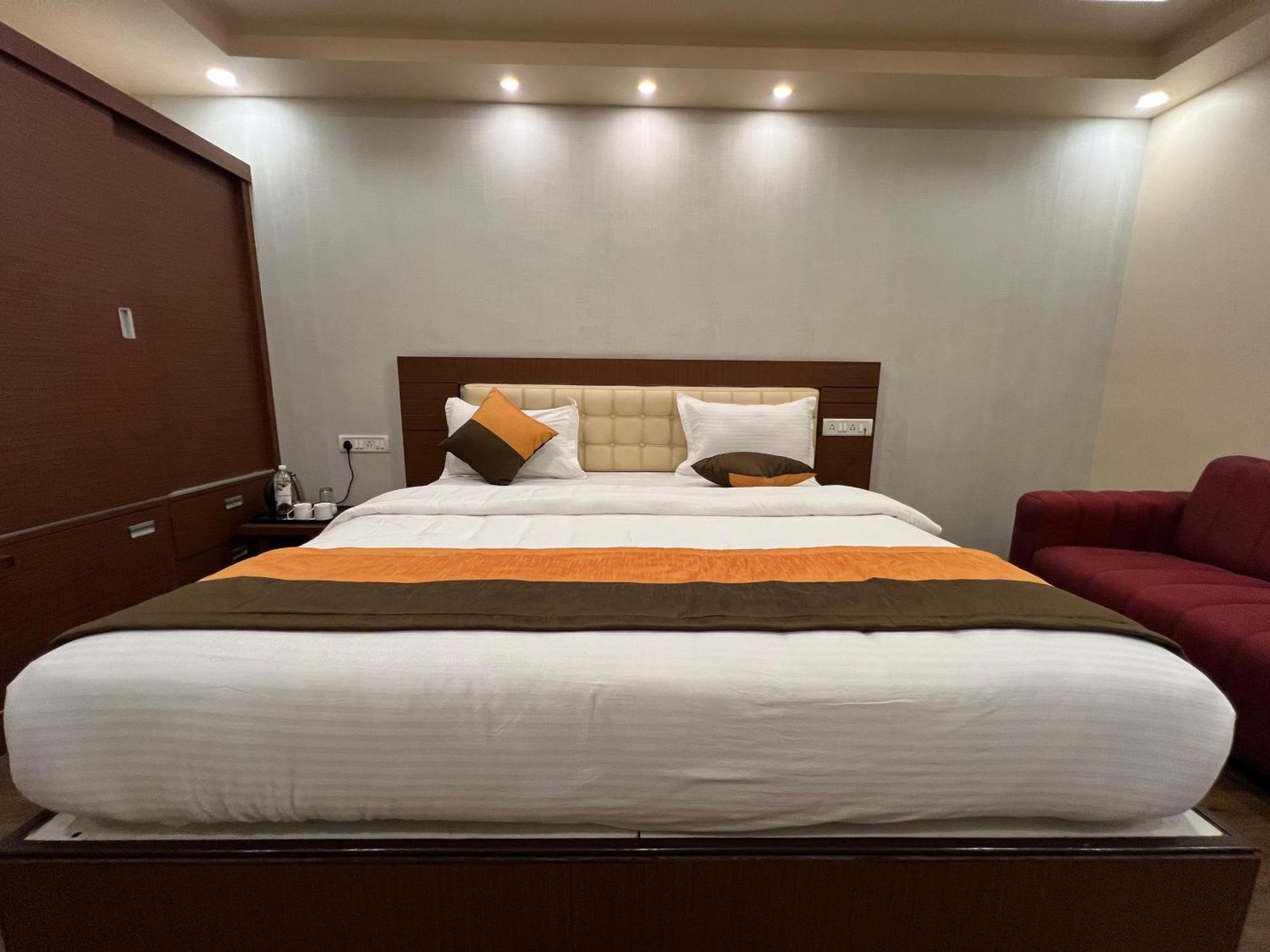 Grand Falcon Electronic City Kammasandra المظهر الخارجي الصورة
